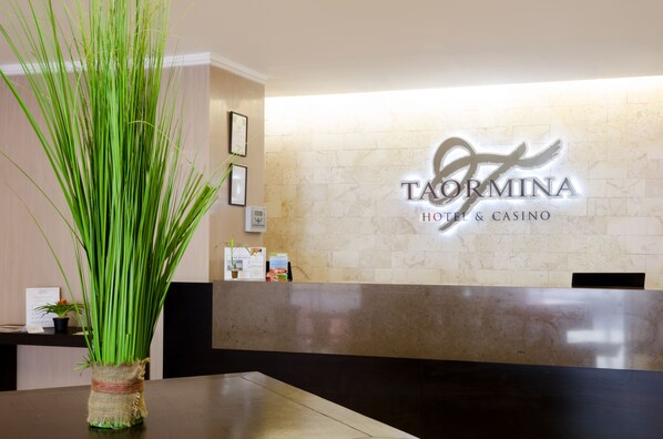 Reception - Taormina Hotel and Casino (San José)
