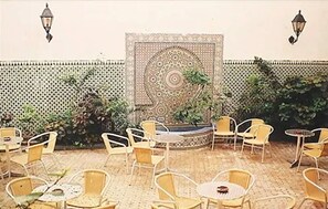 Café da manhã, almoço e jantar; culinária marroquina 