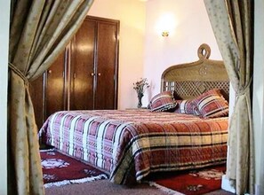 Standard Room | Premium bedding, blackout curtains, free cots/infant beds, rollaway beds - Hotel Transatlantique (Casablanca)