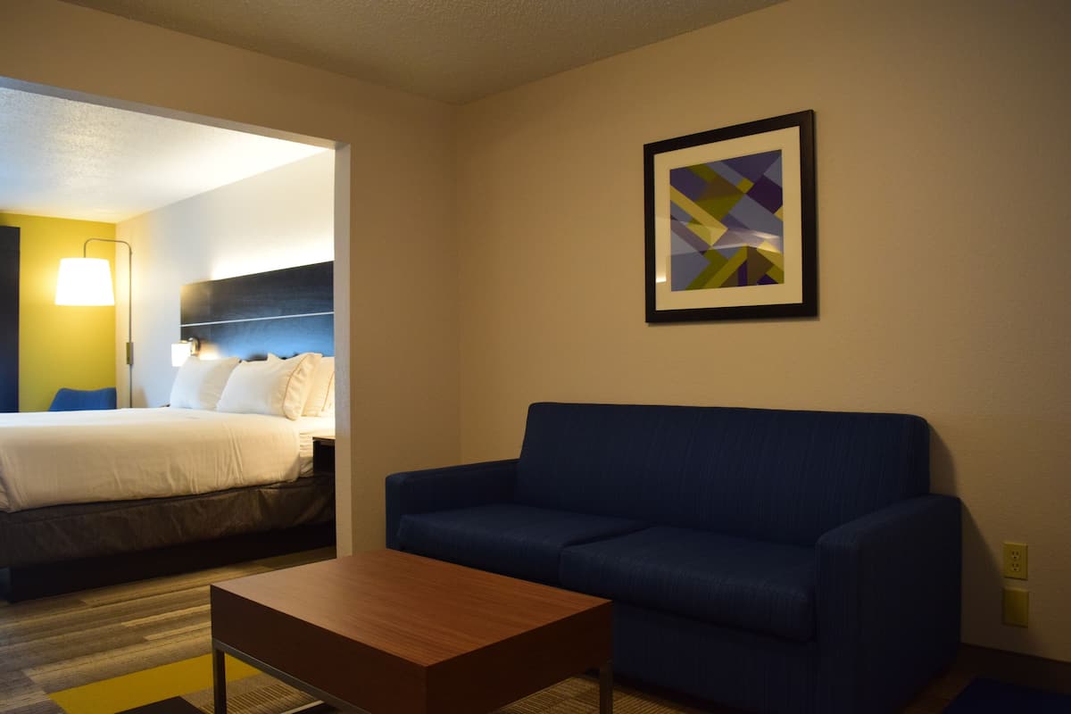Suite, 1 cama de matrimonio grande con sofá cama | Servicio de la habitación