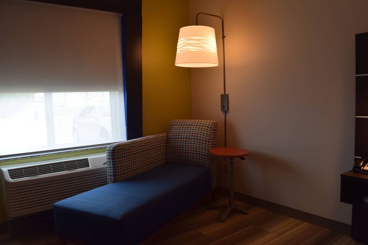 Habitación estándar, 1 cama de matrimonio grande | Servicio de la habitación