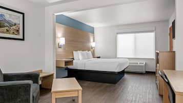 Standardzimmer, 1 King-Bett, Nichtraucher | Schreibtisch, Bügeleisen/Bügelbrett, kostenloses WLAN, Wecker