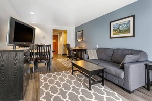 書桌、熨斗/熨衫板、免費 Wi-Fi、鬧鐘