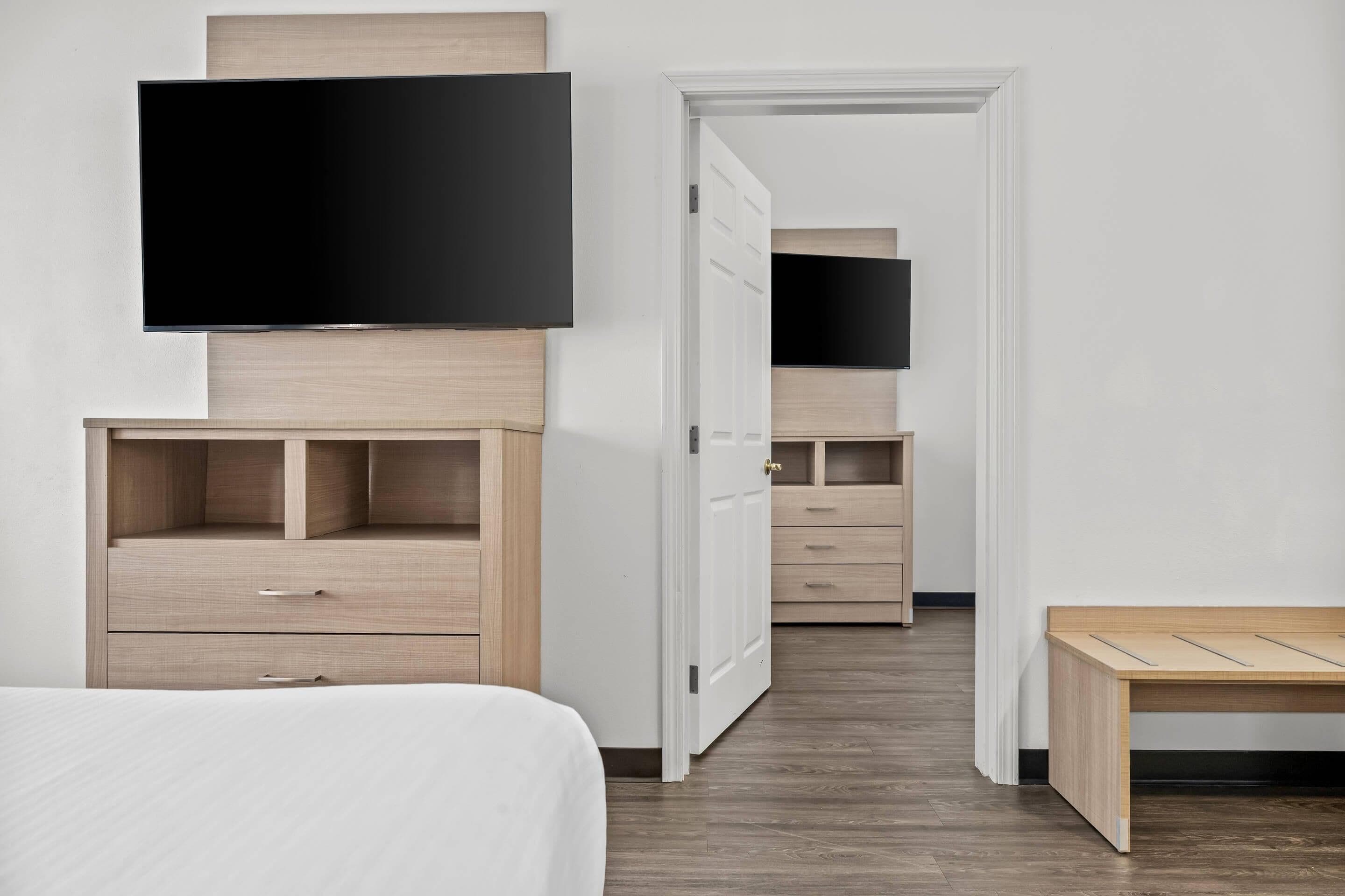 Desk, iron/ironing board, free WiFi, alarm clocks