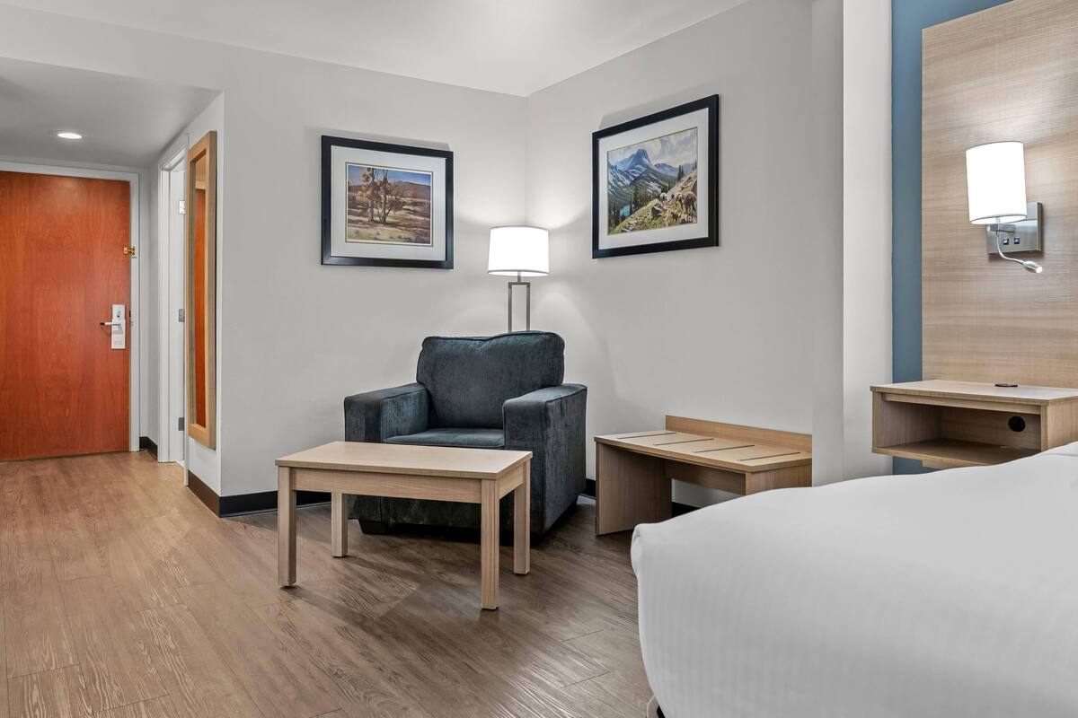 Standard Room, 1 King Bed, Non Smoking