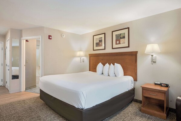 Schreibtisch, laptopgeeigneter Arbeitsplatz, kostenloses WLAN