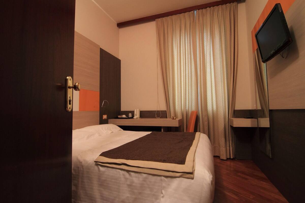 Down duvets, pillow-top beds, minibar, in-room safe