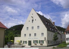 Front of property - Gasthaus zum Schlosswirt (Dietfurt)