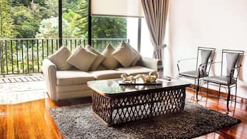 Suite superior, 1 cama King size, para no fumadores | Sábanas de algodón egipcio, ropa de cama de alta calidad y edredón