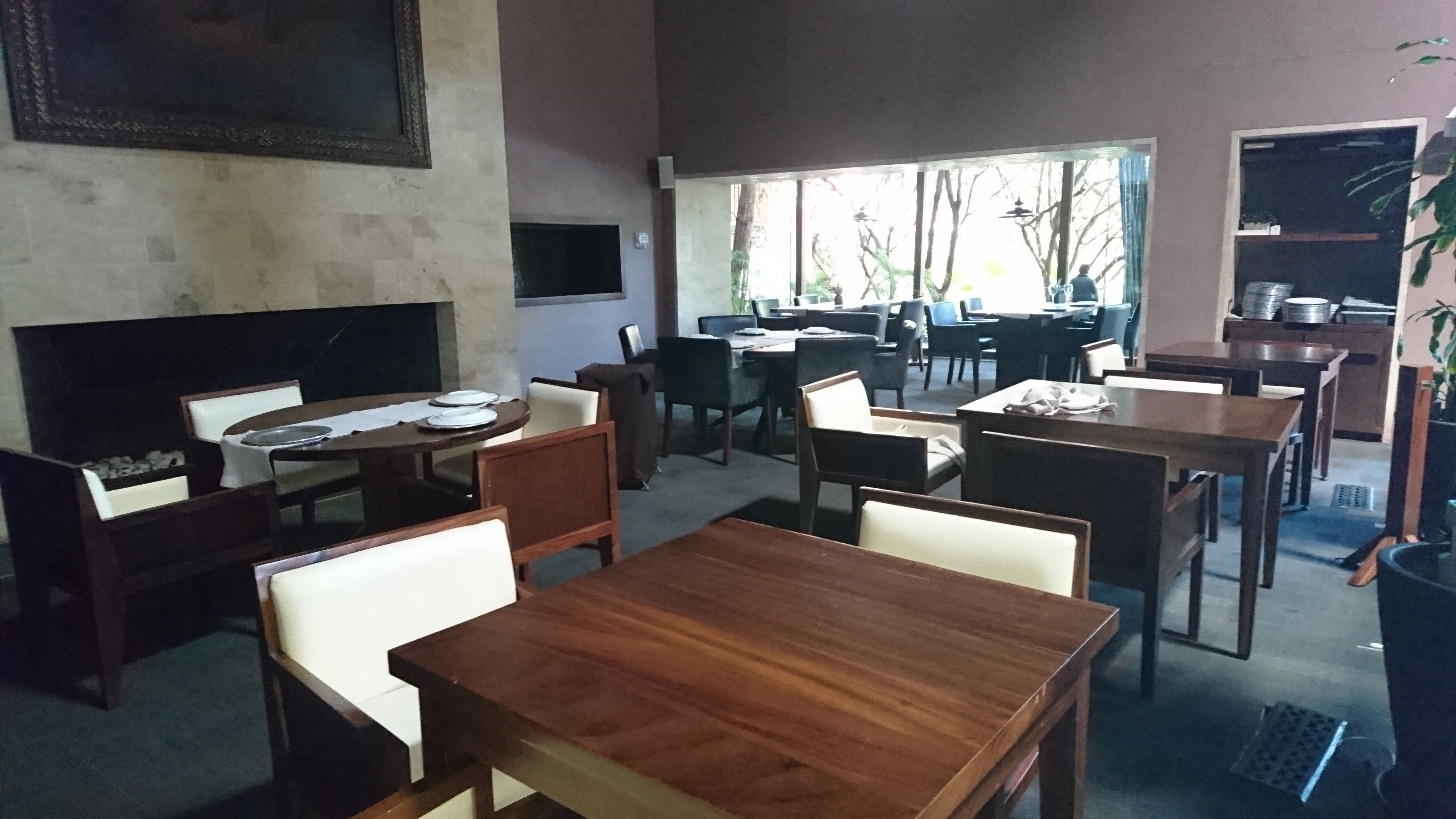 2 restauranter, internasjonale retter