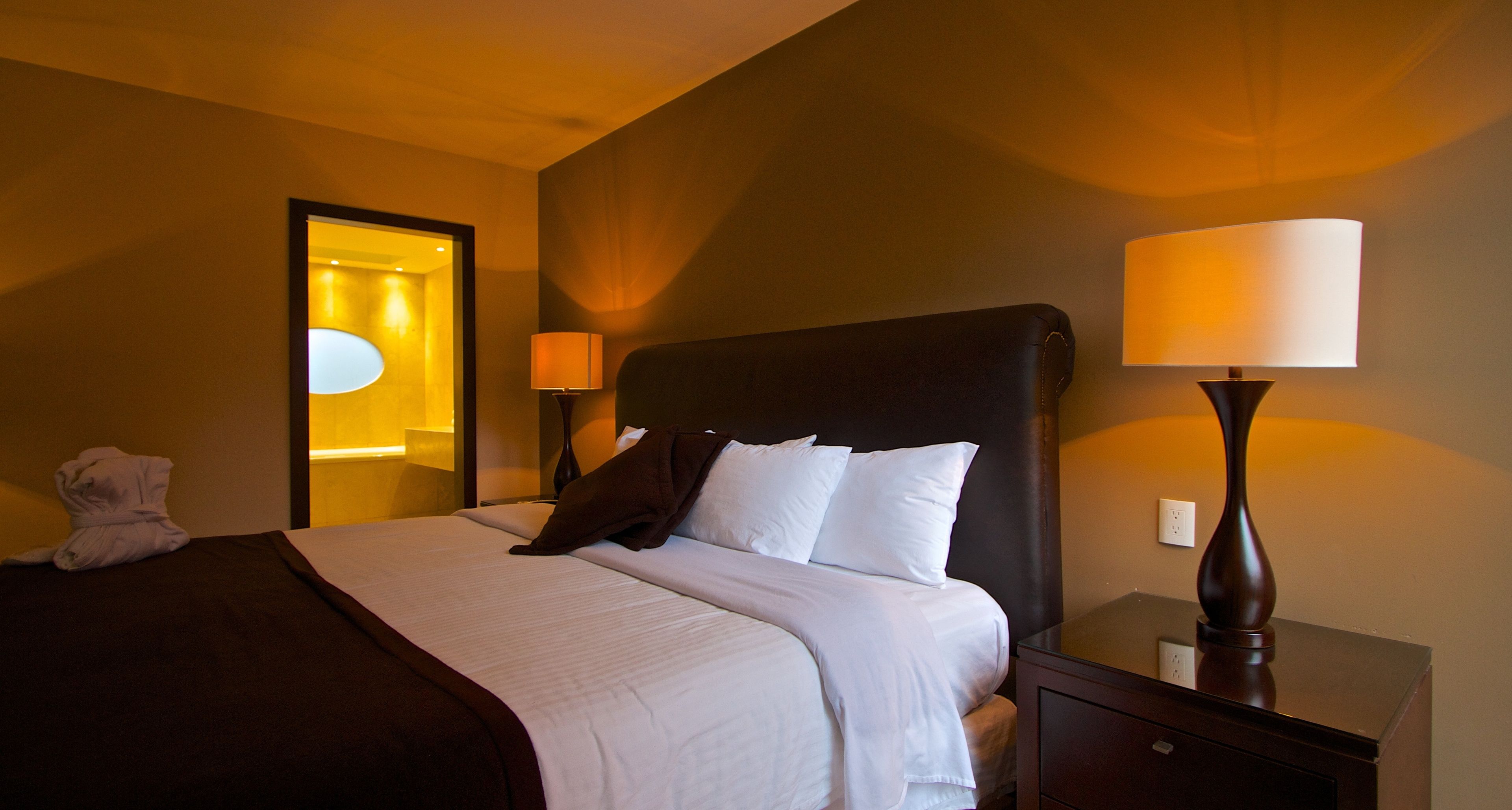 executive room | in-room safe, desk, blackout curtains, iron/ironing board