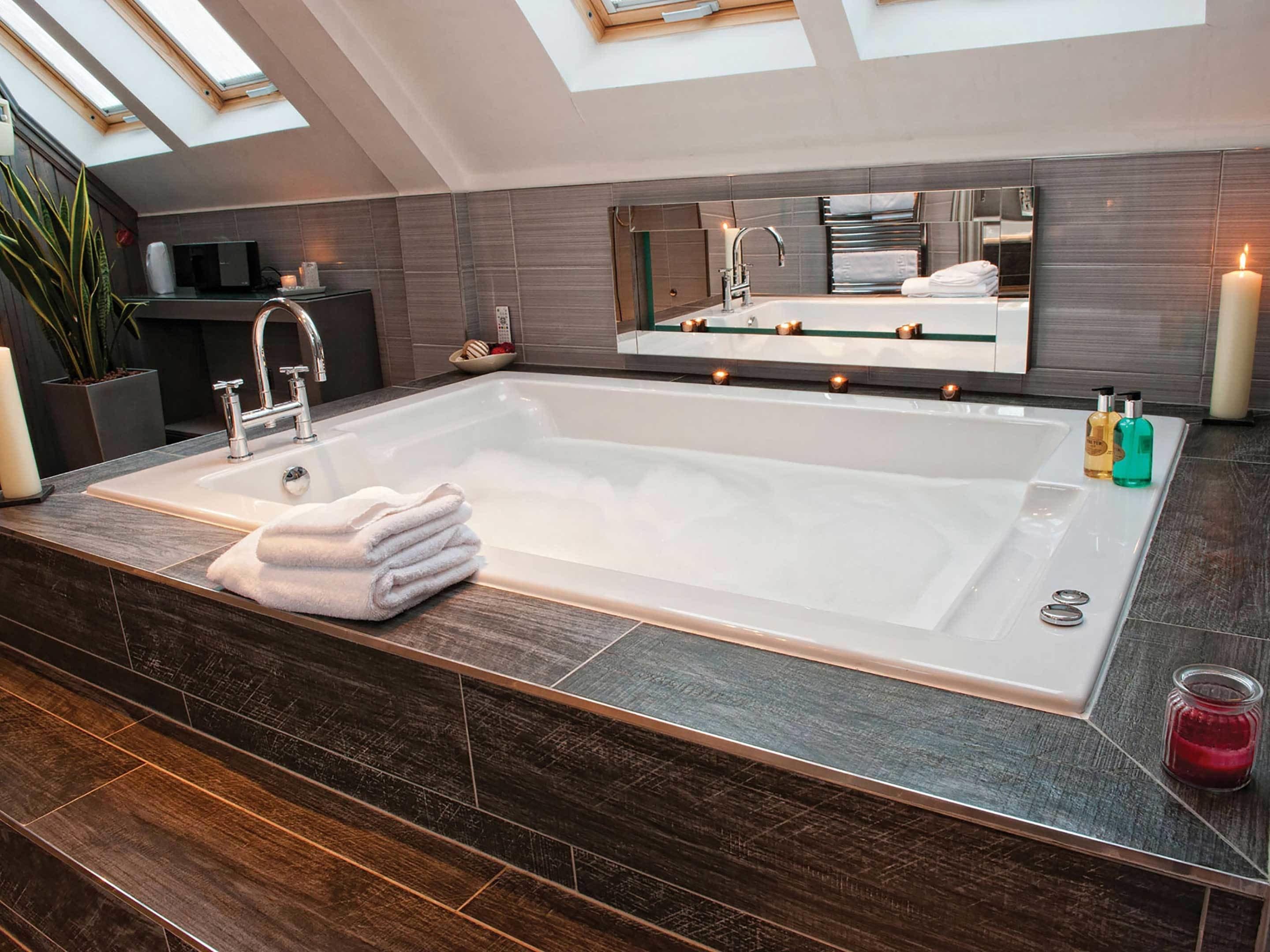 jetted bathtub