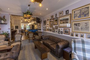 Bar (in der Unterkunft)