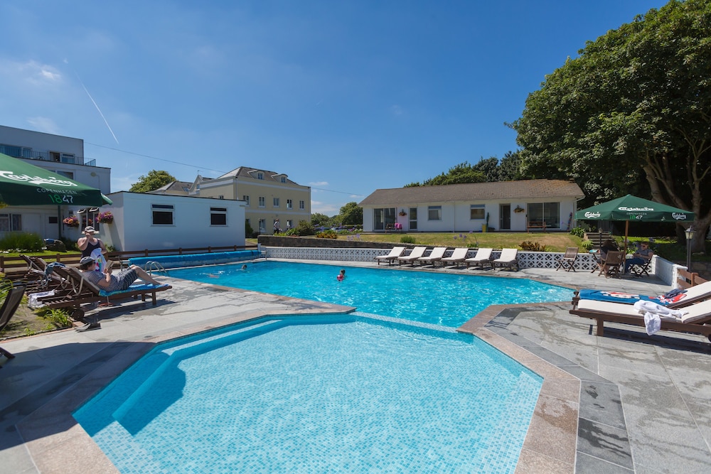 La Collinette Hotel, Luxury Apartments & Cottages photo 4