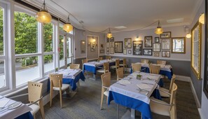 Breakfast and dinner served - La Collinette Hotel (St. Peter Port)