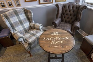 Bar (on property) - La Collinette Hotel (St. Peter Port)