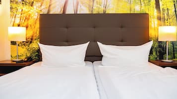 Classic Plus Zimmer | Zimmersafe, Verdunkelungsvorhänge, kostenloses WLAN, Bettwäsche
