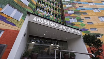 Entrada al alojamiento