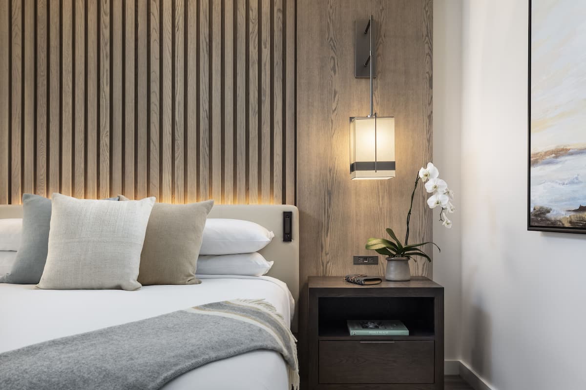 Camera Premium, 1 letto king, balcone | 1 camera, biancheria da letto di alta qualità, copriletto in piuma
