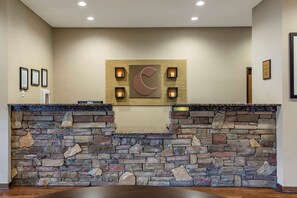 Lobby - Comfort Inn & Suites Blue Ridge (Blue Ridge)