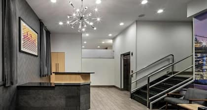 Red Lion Inn & Suites Brooklyn