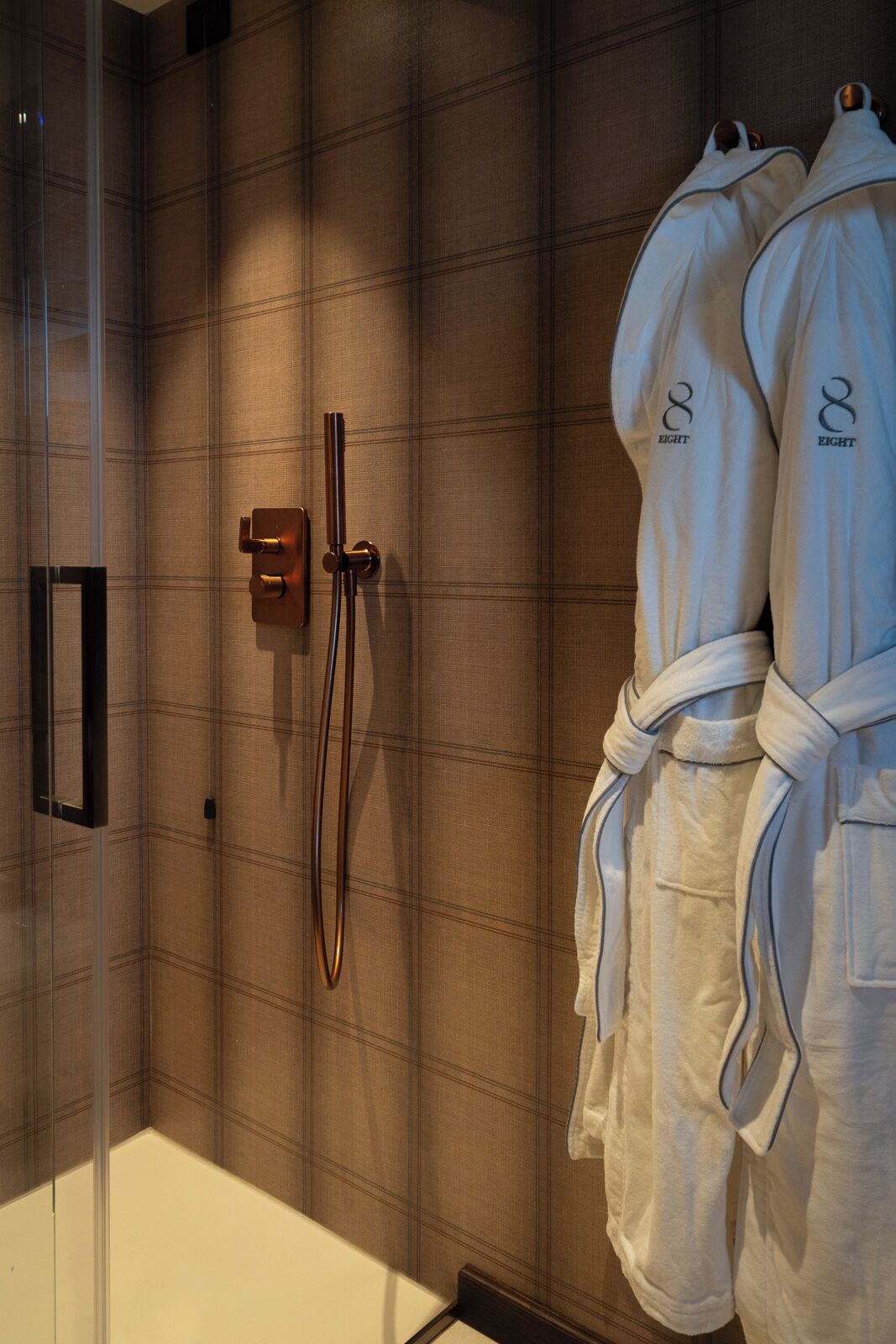 standard room | bathroom | shower, free toiletries, hair dryer, towels