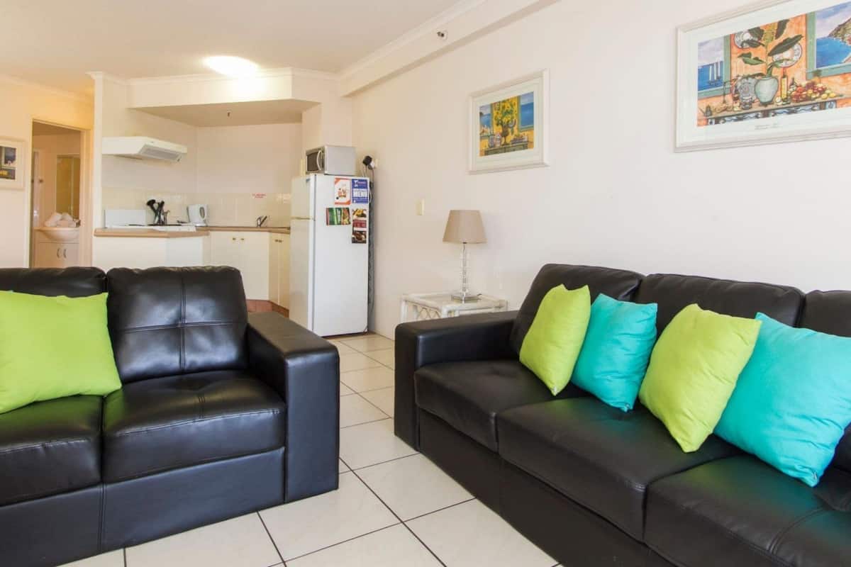 Apartment, 1 Bedroom | 1 bedroom, individually decorated, individually furnished