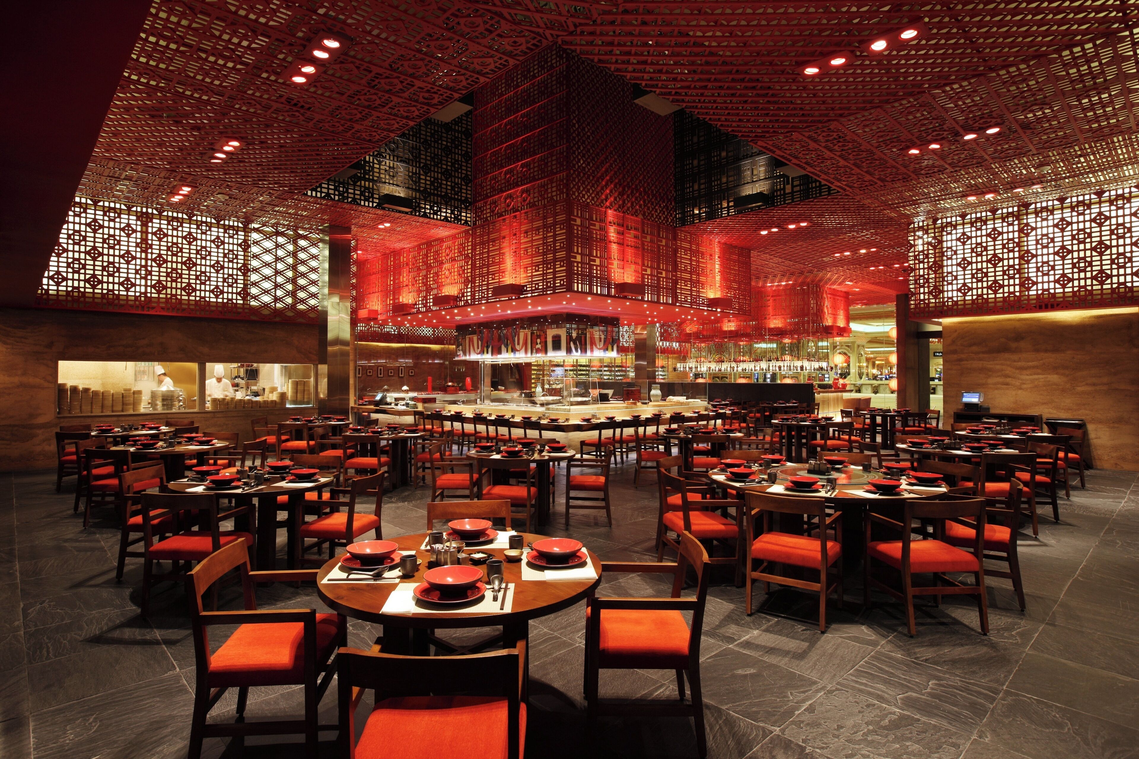 15 restaurants, breakfast, lunch, dinner served; chinese cuisine