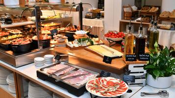 Colazione a buffet inclusa, servita tutte le mattine