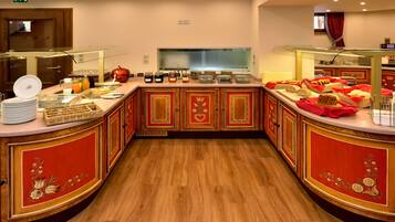 Daily buffet breakfast (EUR 15 per person)