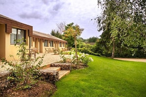 Property grounds - Hôtel du Lion d'Argent et des Tanneries (Montgivray)