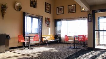 Sala de estar en el lobby