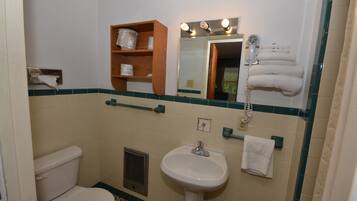 Hårtørrer, håndklæder