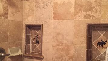 The Quarterdeck | Bathroom shower