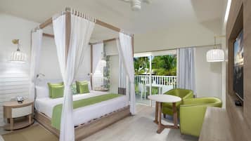 Romantische tweepersoonskamer, 1 kingsize bed, bad | Luxe beddengoed, een minibar, een kluis op de kamer