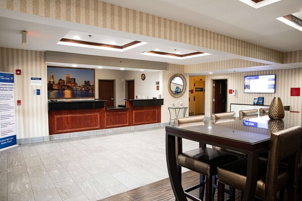 Lobby - Best Western Providence-Seekonk Inn (Seekonk)