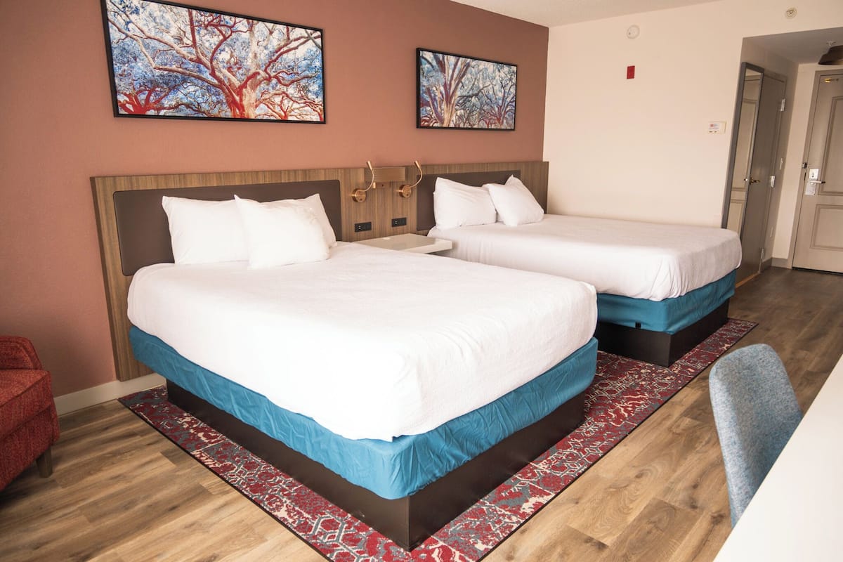 1 bedroom, down comforters, in-room safe, blackout drapes