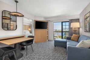 King, Suite | Living area | 42-inch LCD TV with cable channels, TV - Homewood Suites by Hilton San Diego Airport/Liberty Station (San Diego)