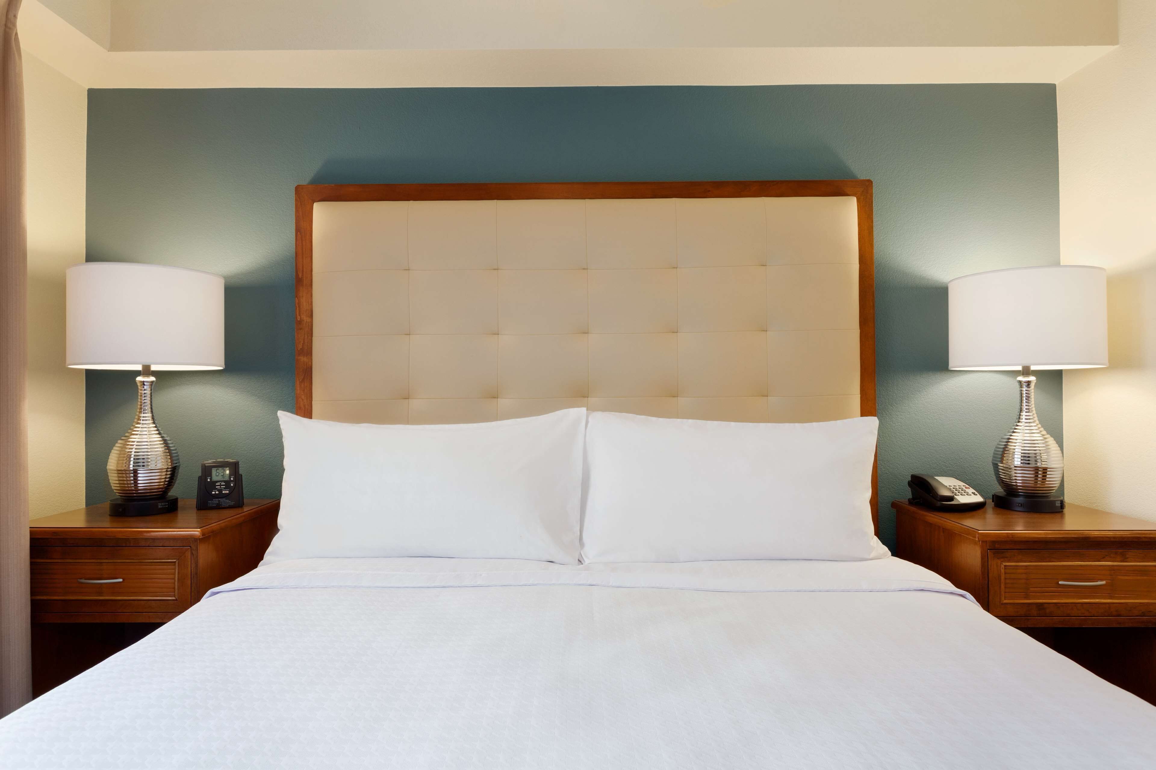 Literie de qualité supérieure, coffres-forts dans les chambres