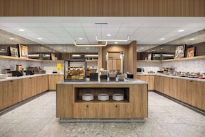 Petit déjeuner buffet compris tous les jours