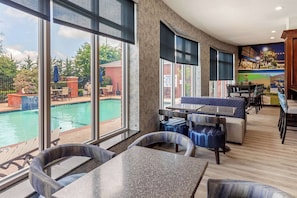 Desayuno bufé gratuito y diario