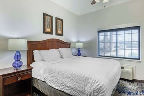 Suite, 1 cama de matrimonio grande, no fumadores | Ropa de cama de alta calidad y colchones con acolchado adicional