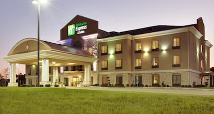 Holiday Inn Express & Suites Center by IHG