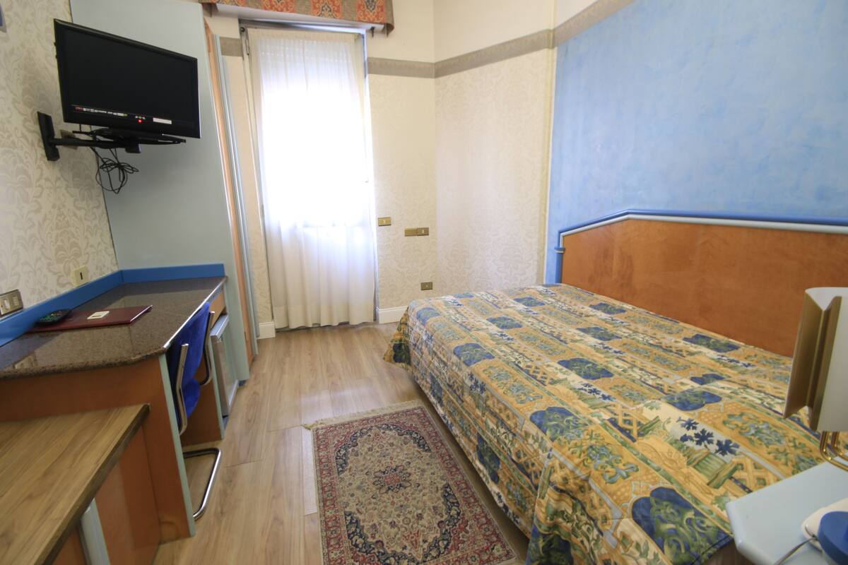 Superior Single Room | Minibar, in-room safe, desk, WiFi (free)