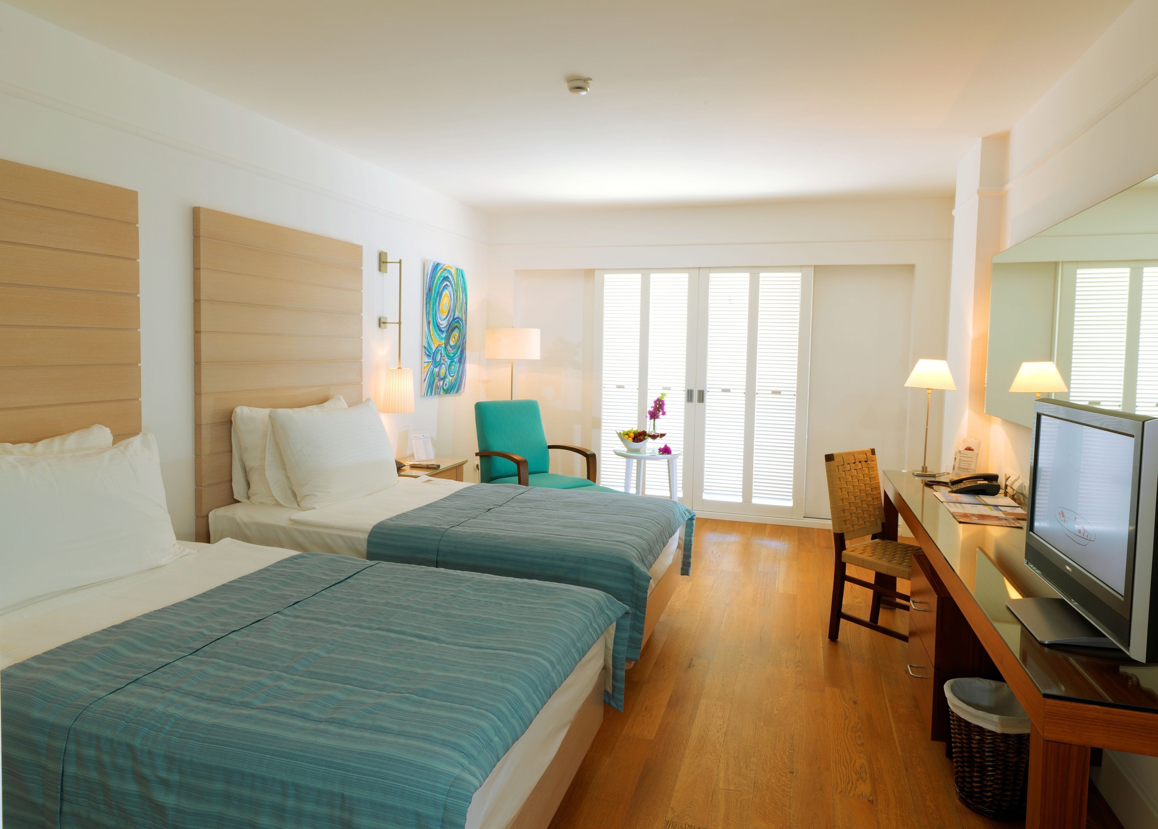 Premium bedding, minibar, in-room safe, desk