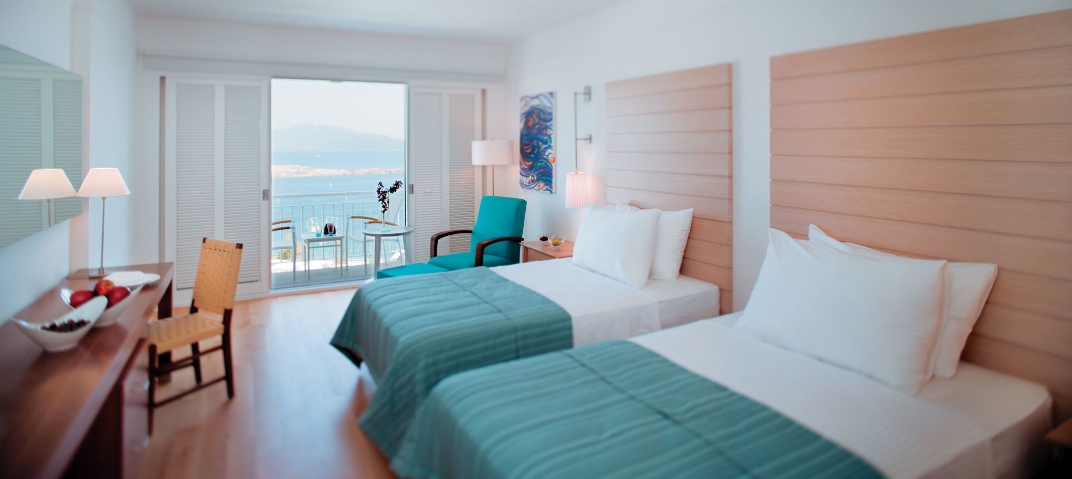 Premium bedding, minibar, in-room safe, desk