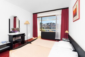 ห้องสแตนดาร์ดทวิน, ระเบียง, วิวทะเล | วิวจากห้องพัก