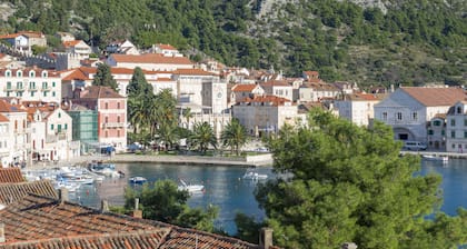 Delfin Hvar Hotel
