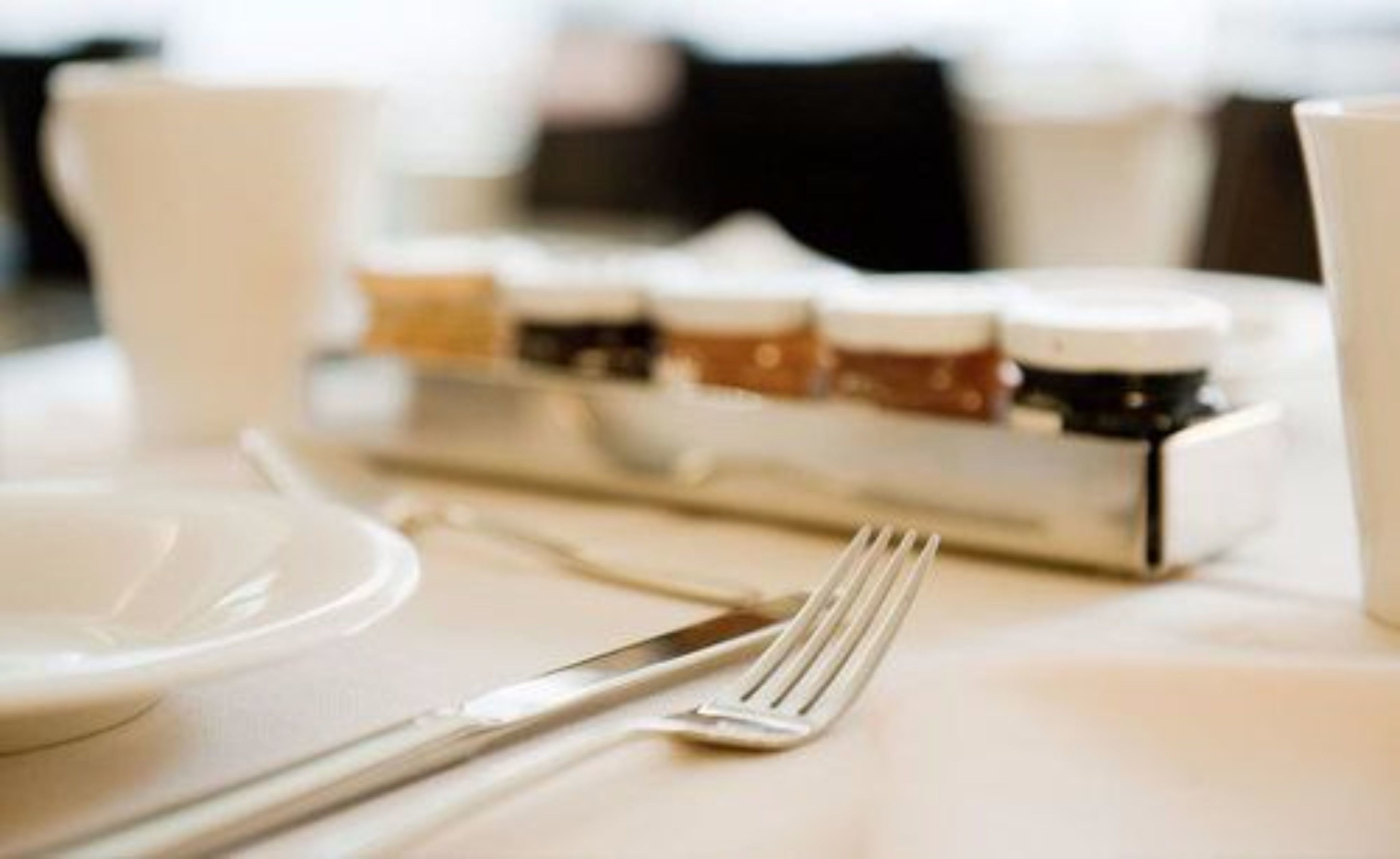 free buffet breakfast