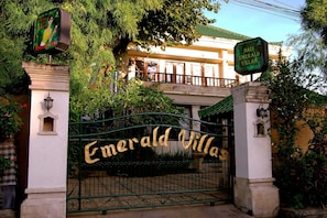 Façade de l’hébergement